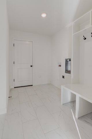 820 ANGELS REST WAY, Columbia, MO 65203