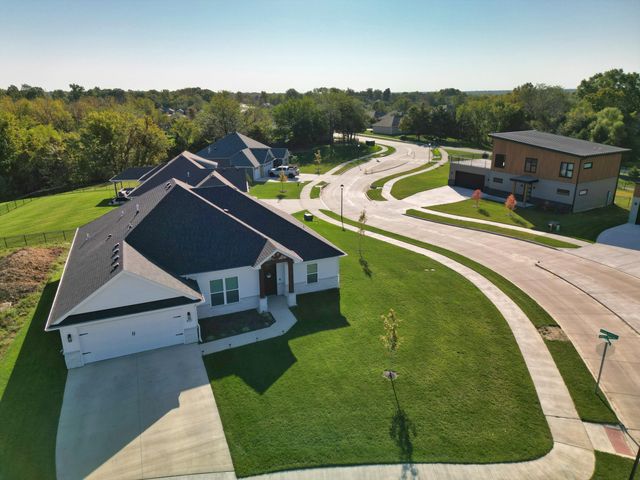 820 ANGELS REST WAY, Columbia, MO 65203