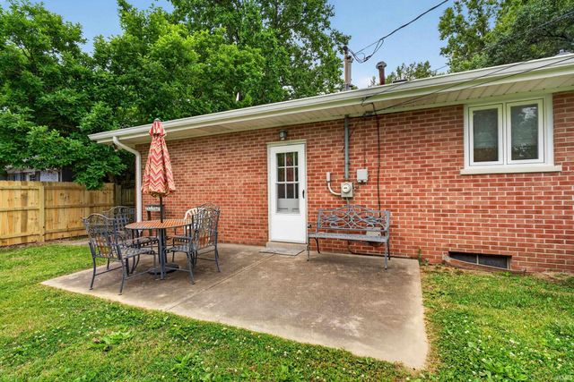 7510 E Mulberry Street, Evansville, IN 47715