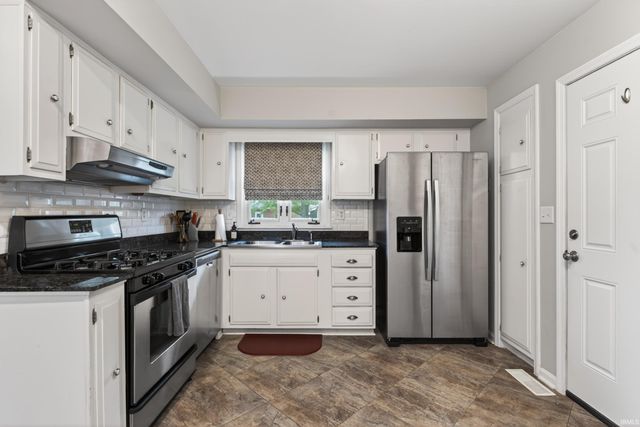 7510 E Mulberry Street, Evansville, IN 47715