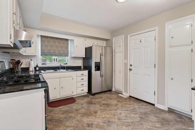 7510 E Mulberry Street, Evansville, IN 47715