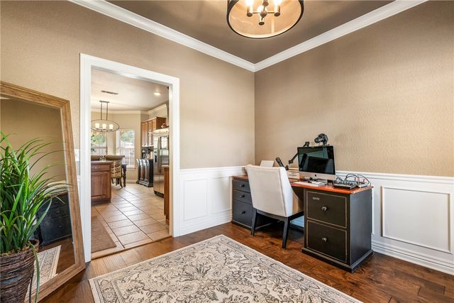 4829 W New Bridge Road, Fayetteville, AR 72704
