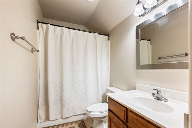 4829 W New Bridge Road, Fayetteville, AR 72704