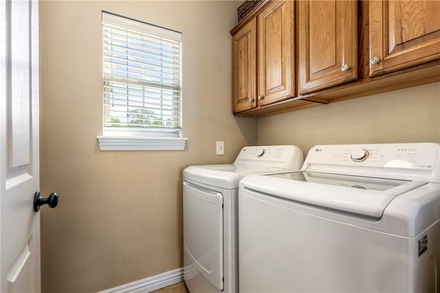 4829 W New Bridge Road, Fayetteville, AR 72704