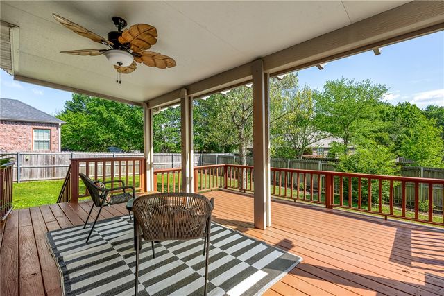 4829 W New Bridge Road, Fayetteville, AR 72704