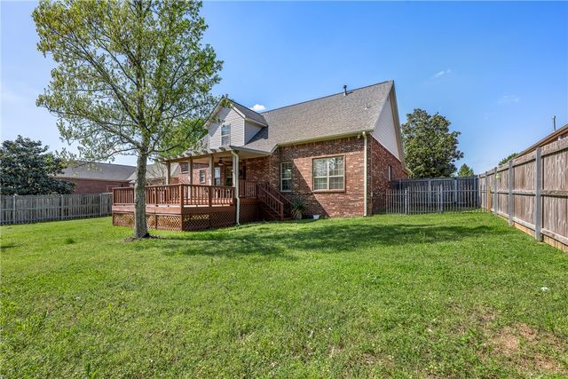 4829 W New Bridge Road, Fayetteville, AR 72704
