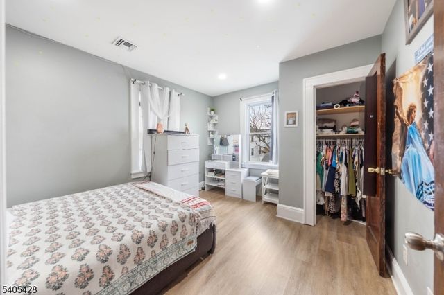 343 Dewitt St, Linden City, NJ 07036