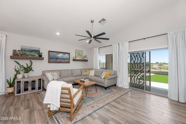 871 E HAROLD Drive, San Tan Valley, AZ 85140