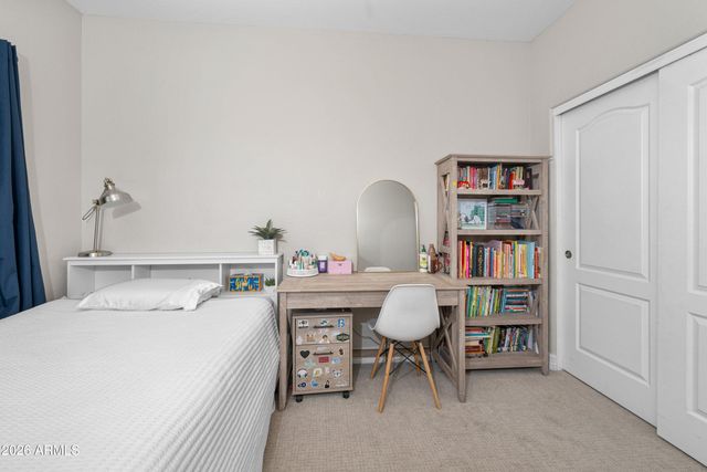871 E HAROLD Drive, San Tan Valley, AZ 85140