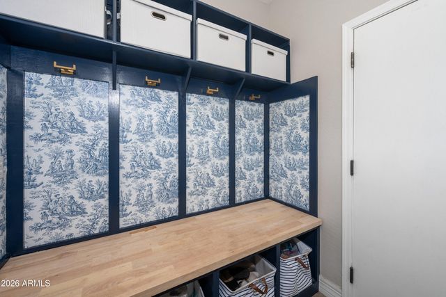 871 E HAROLD Drive, San Tan Valley, AZ 85140