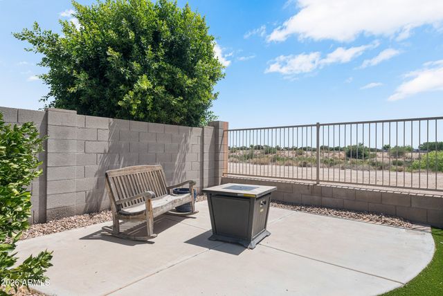 871 E HAROLD Drive, San Tan Valley, AZ 85140