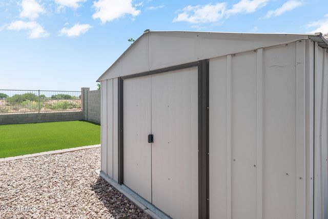871 E HAROLD Drive, San Tan Valley, AZ 85140