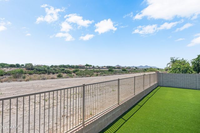 871 E HAROLD Drive, San Tan Valley, AZ 85140
