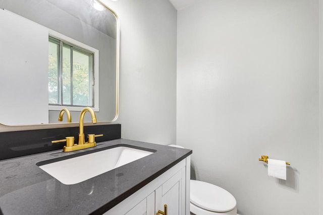 8254 N 106th STREET, Milwaukee, WI 53224
