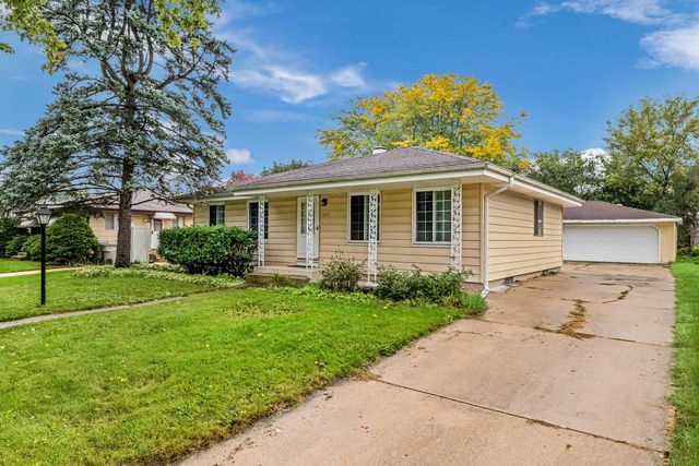 8254 N 106th STREET, Milwaukee, WI 53224