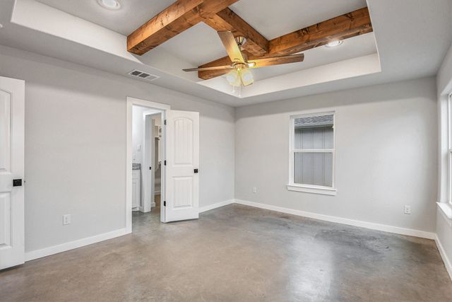 2223 Comet Trail, Granbury, TX 76048