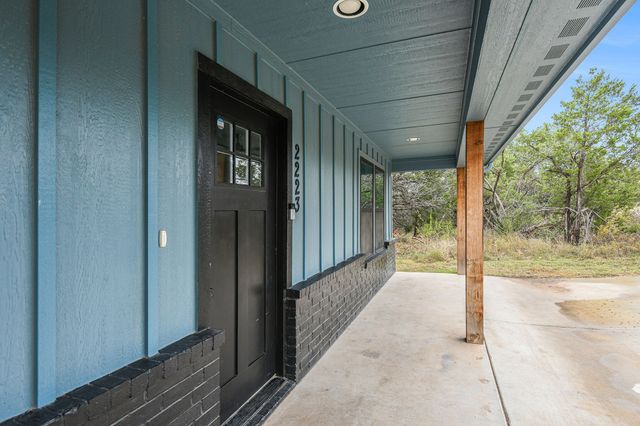 2223 Comet Trail, Granbury, TX 76048