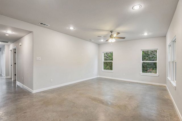 2223 Comet Trail, Granbury, TX 76048