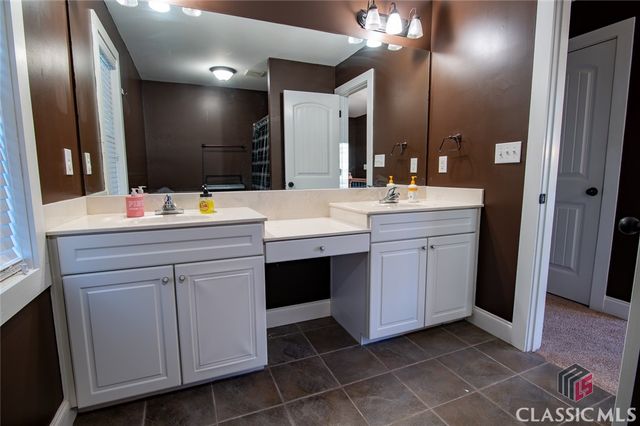 60 Live Oak Lane, Comer, GA 30629