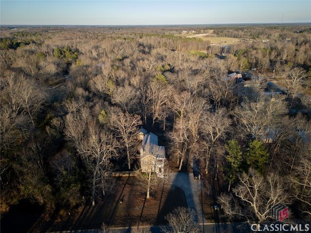 60 Live Oak Lane, Comer, GA 30629