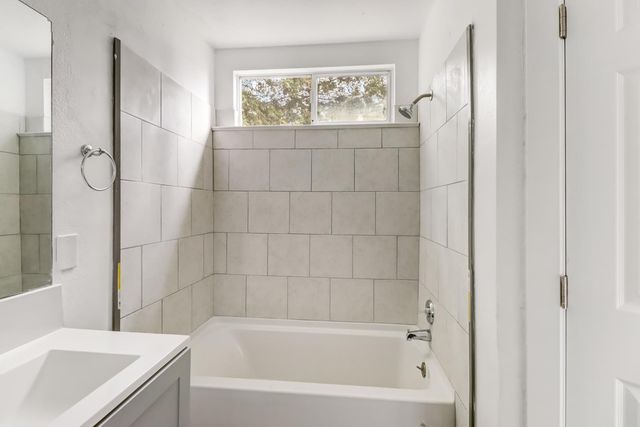 640 Calaveras Ct, Yuba City, CA 95991