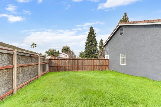 640 Calaveras Ct, Yuba City, CA 95991