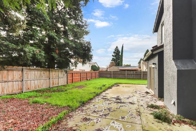 640 Calaveras Ct, Yuba City, CA 95991