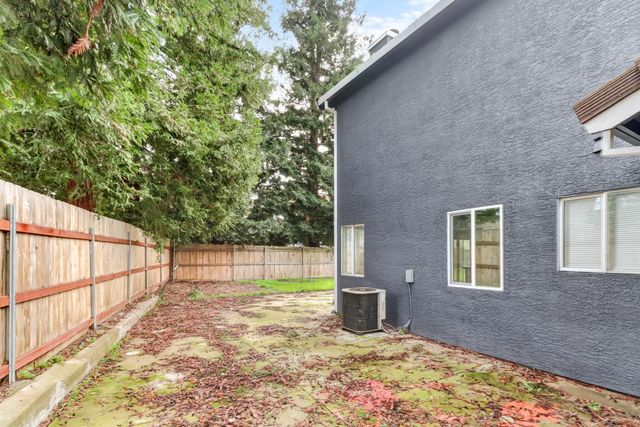 640 Calaveras Ct, Yuba City, CA 95991