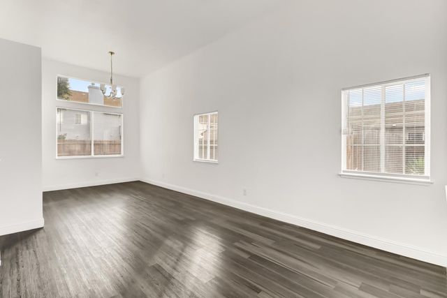 640 Calaveras Ct, Yuba City, CA 95991