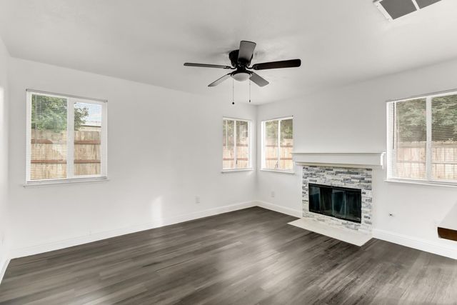 640 Calaveras Ct, Yuba City, CA 95991