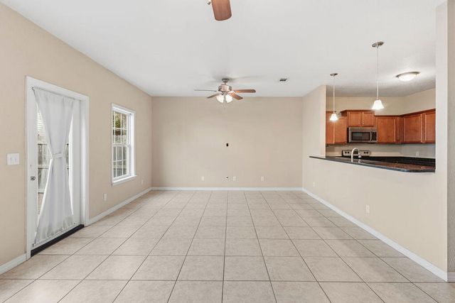 996 Leigh Ann Lane, Fort Walton Beach, FL 32547