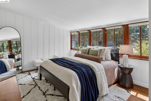 6301 Hillmont Drive, Oakland, CA 94605