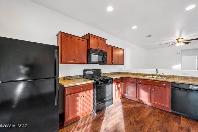 6662 S Cut Bow Drive, Tucson, AZ 85757