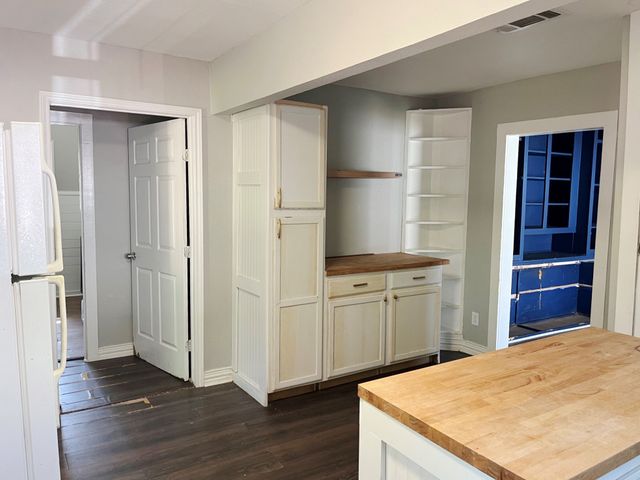1601 W Bond Street, Denison, TX 75020