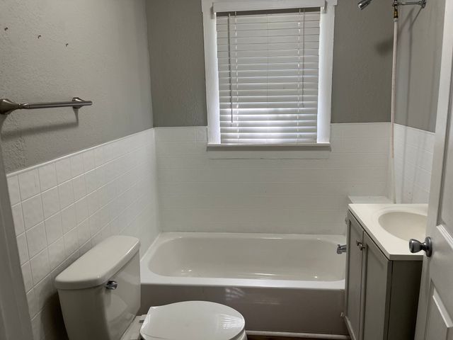 1601 W Bond Street, Denison, TX 75020