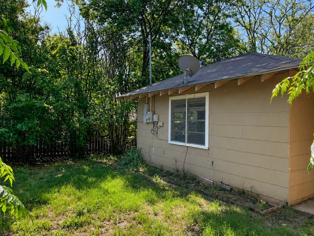 1601 W Bond Street, Denison, TX 75020