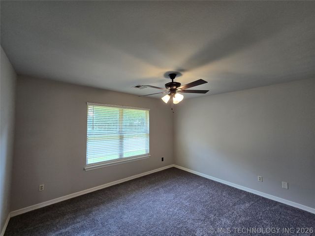 5108 E Hickory Meadow Drive, Claremore, OK 74019