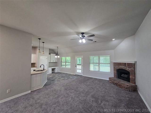 5108 E Hickory Meadow Drive, Claremore, OK 74019