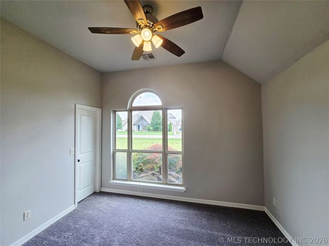 5108 E Hickory Meadow Drive, Claremore, OK 74019