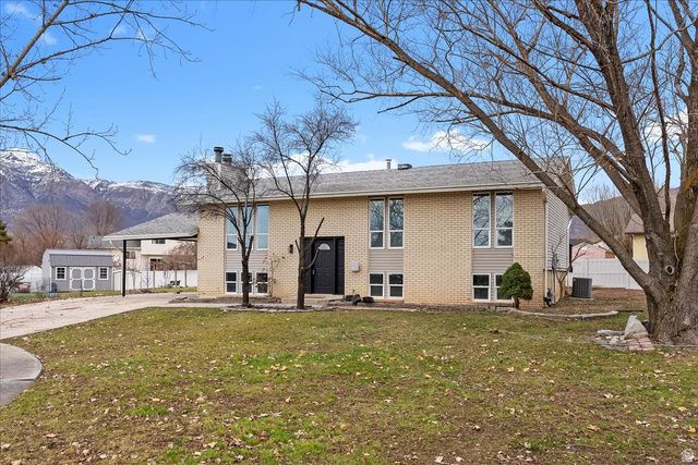 1212 N VIRGINIA AVE, Harrisville, UT 84404