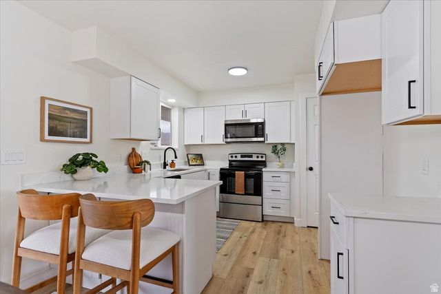 1212 N VIRGINIA AVE, Harrisville, UT 84404