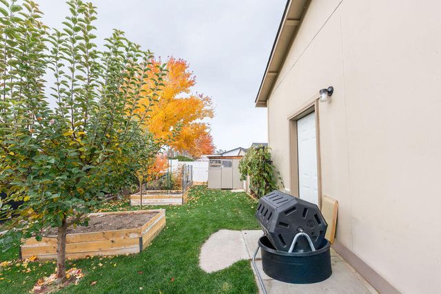 2456 SW Mariposa Loop, Redmond, OR 97756