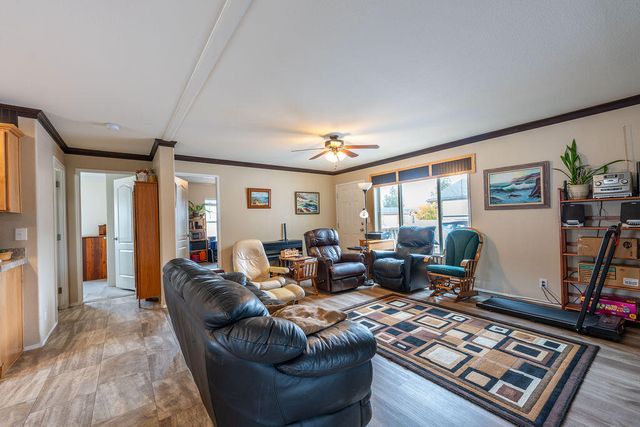 2456 SW Mariposa Loop, Redmond, OR 97756