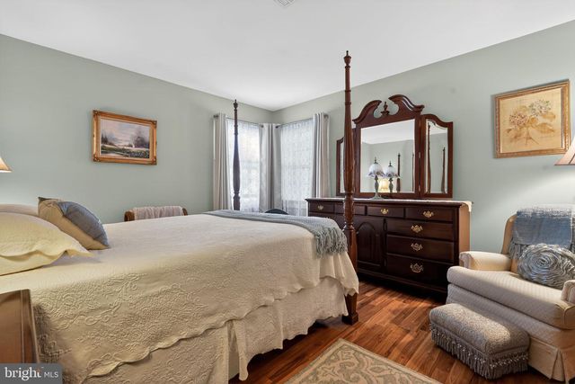 14 DORAL DR, Toms River, NJ 08757