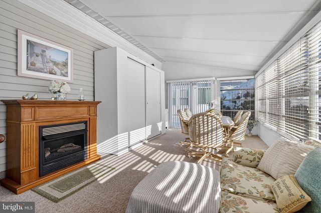 14 DORAL DR, Toms River, NJ 08757