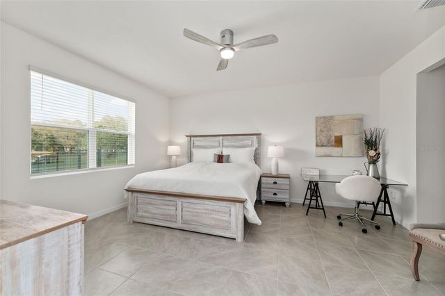 4932 NW 39TH LOOP, Ocala, FL 34482