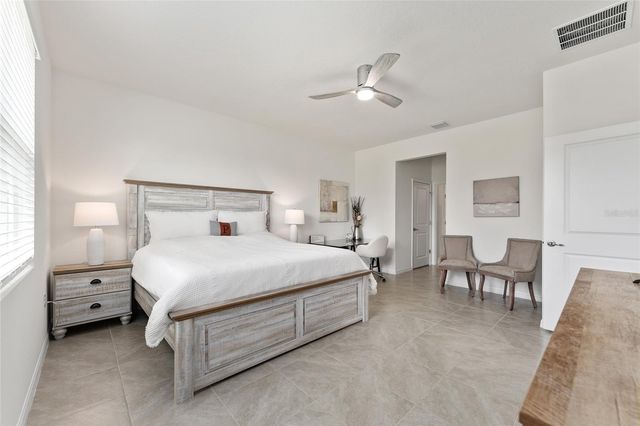 4932 NW 39TH LOOP, Ocala, FL 34482