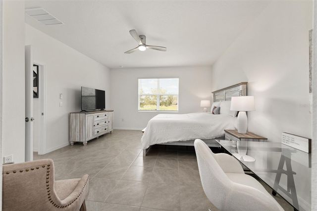 4932 NW 39TH LOOP, Ocala, FL 34482