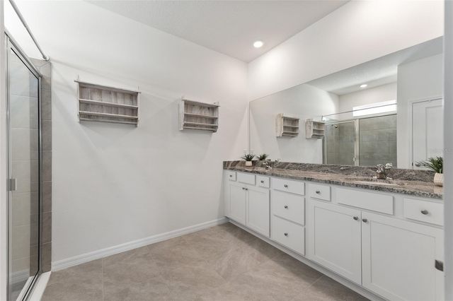 4932 NW 39TH LOOP, Ocala, FL 34482