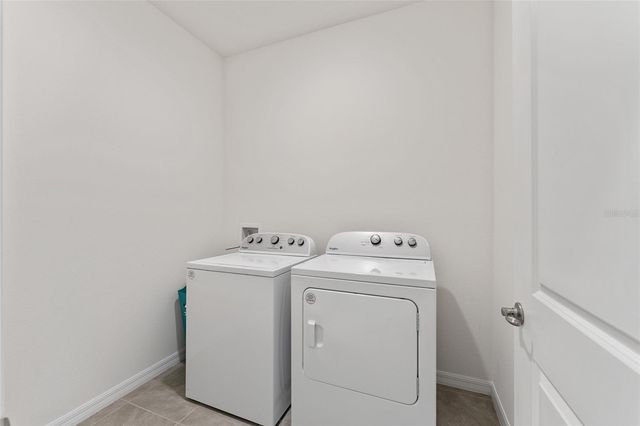 4932 NW 39TH LOOP, Ocala, FL 34482